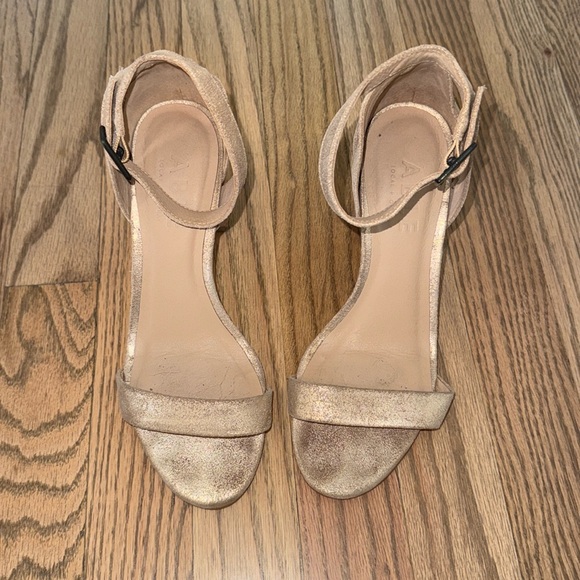 Able Champagne Gold Heels Size 6 - Picture 4 of 8